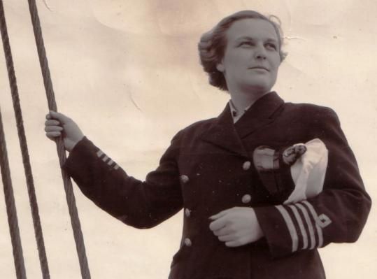 Molly-Kool-1st-woman-licensed-as-ships-captain-in-N.-America-1939-age-23.jpg
