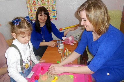 В Старом Осколе детям-аутистам помогают с детского сада