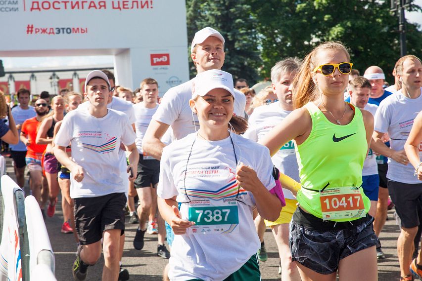 Старооскольские спортсмены приняли участие во всероссийском благотворительном забеге