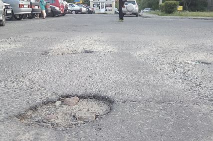 Городская прокуратура нашла выбоины на улицах Старого Оскола