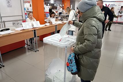 В первый день голосования на выборах президента РФ в Старом Осколе приняли участие 64,04% избирателей