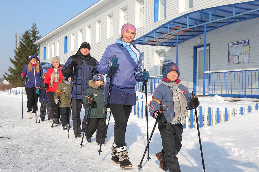 Быть здоровыми юным старооскольцам поможет скандинавская ходьба