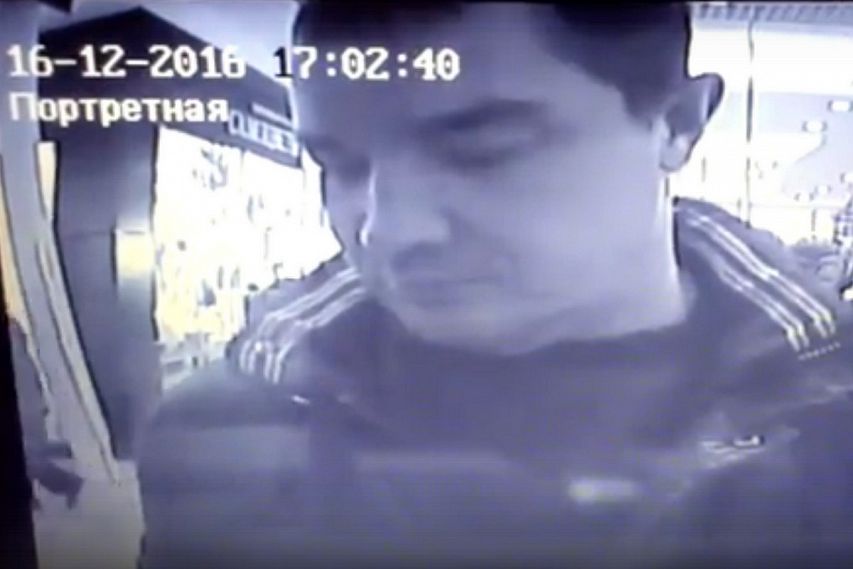 Полиция разыскивает старооскольца, снявшего деньги с чужой карты (видео)