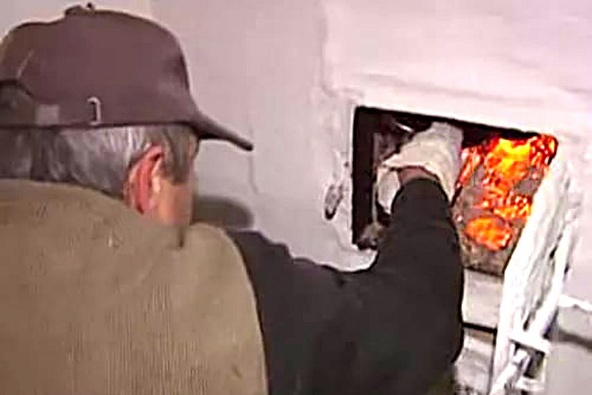 Старооскольская пожарная охрана напоминает, эксплуатация неисправной печи может привести к пожару