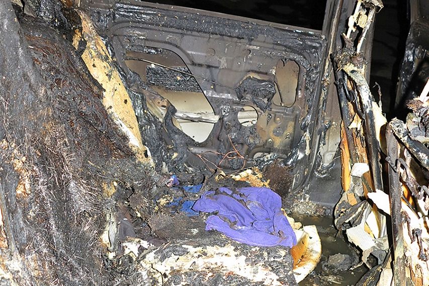 Машину старооскольского автолюбителя сожгли в Губкине