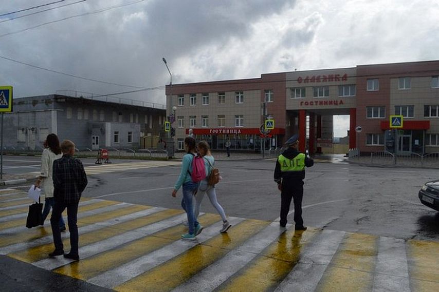 Старооскольские полицейские борются за безопасность дороги к школам