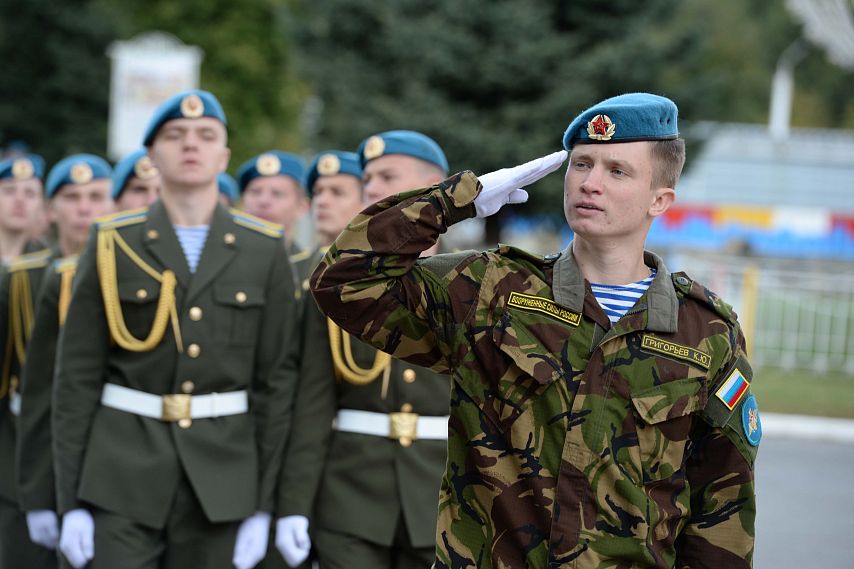 Курсанты военно-патриотических клубов Белгородчины побывают в гостях у гвардейцев-десантников