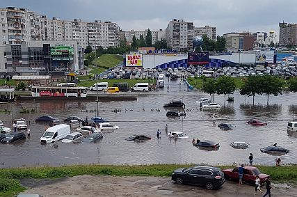 Старооскольцы подсчитывают убытки от непогоды