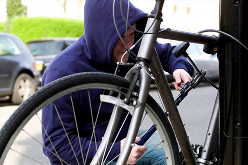 Старооскольские полицейские задержали очередного нетрезвого водителя-рецидивиста и оперативно отыскали велосипед
