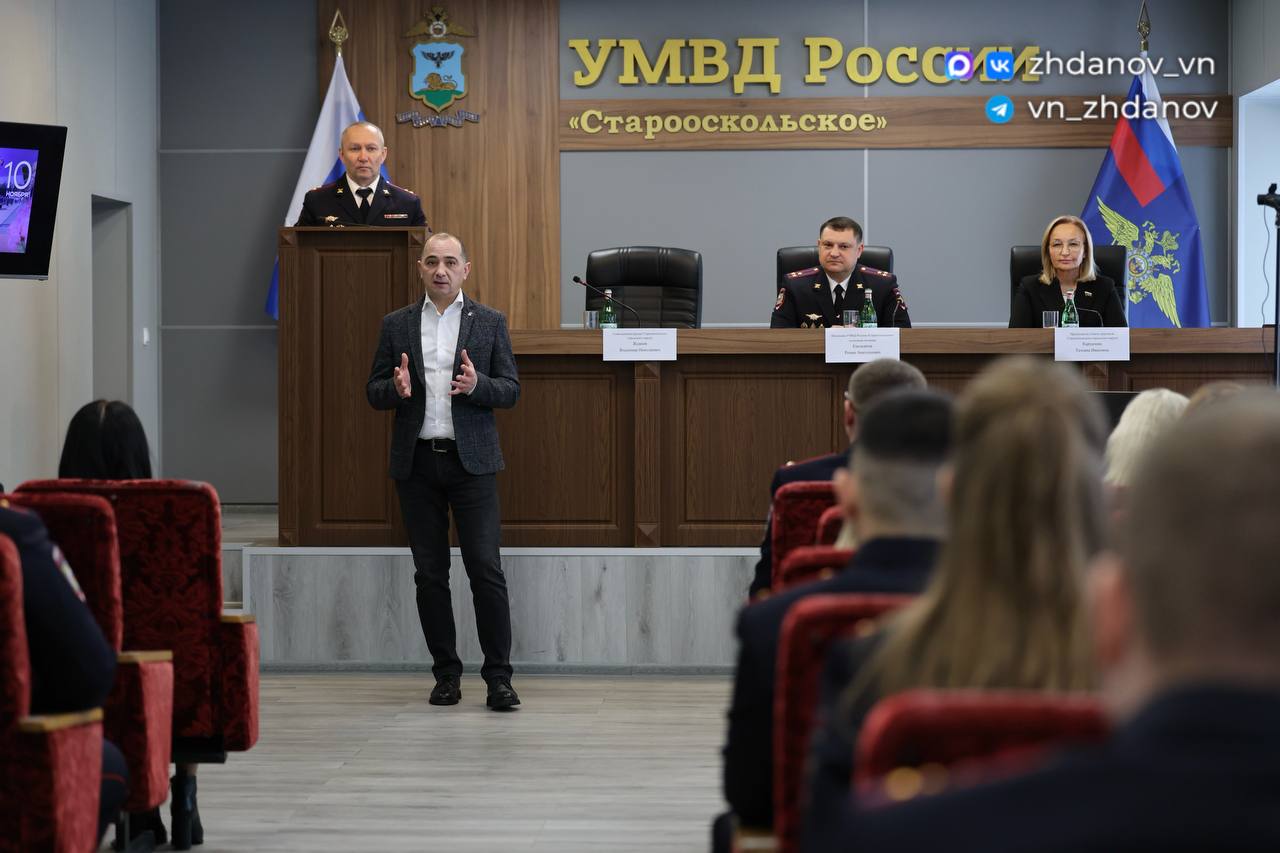 Экс-главу Старооскольского округа Владимира Жданова подозревают в получении взятки в 1 млн рублей