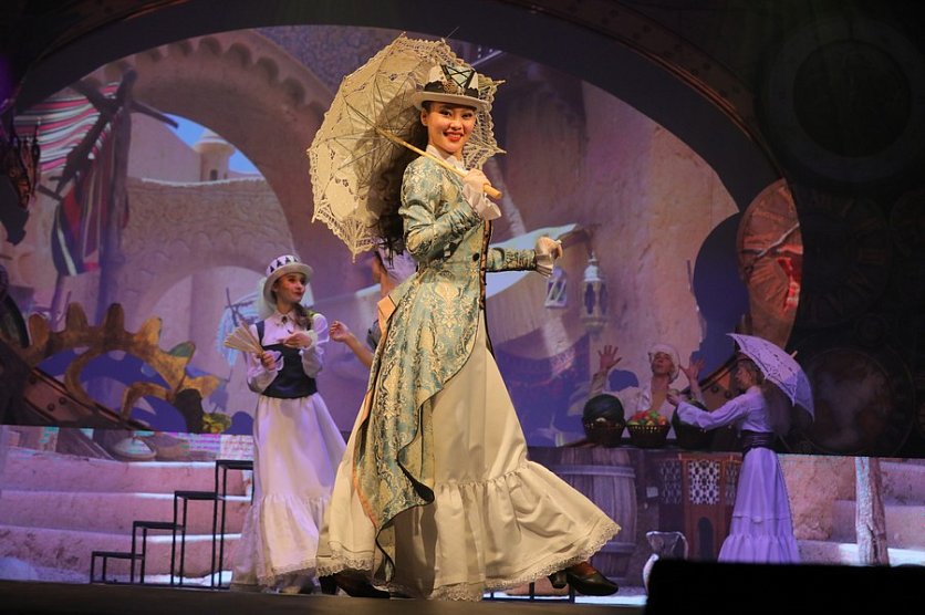 Астраханский театр привёз в Старый Оскол спектакль За 80 дней вокруг света