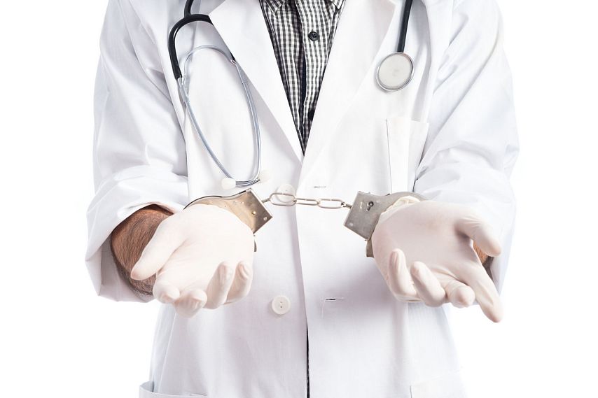 В медучреждениях Старого Оскола раскрыли преступную группу, выдававшую фиктивные больничные