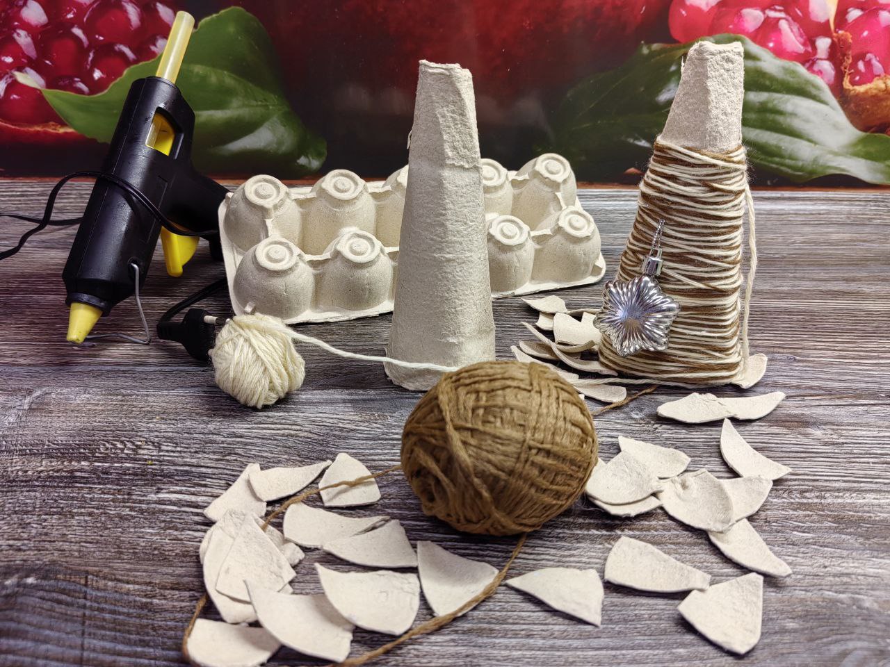 Ёлка своими руками: 10 оригинальных поделок для дома, школы и офиса