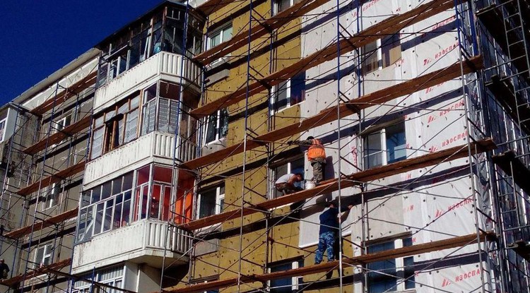 Белгородские власти отремонтируют 382 многоквартирных дома в 2022 году