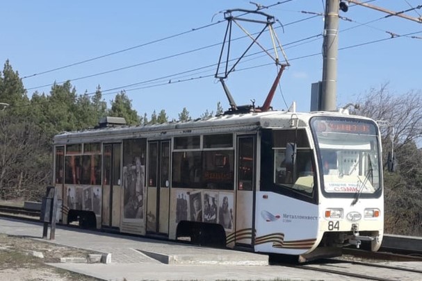 В Старом Осколе на линию вышел трамвай Победы