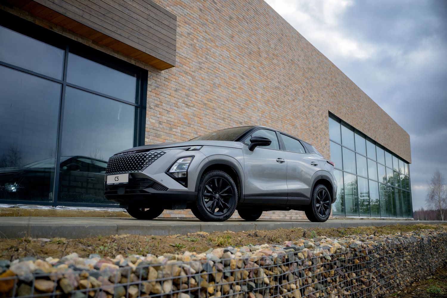 Защита кузова OMODA C5: антигравий, плёнка, керамика  что выбрать