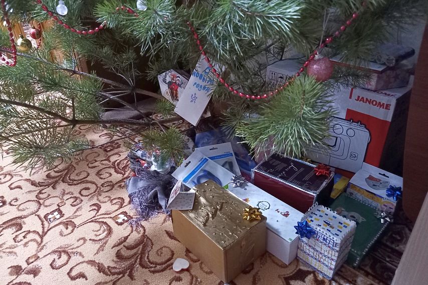 Стало известно о каких подарках на Новый год мечтают россияне