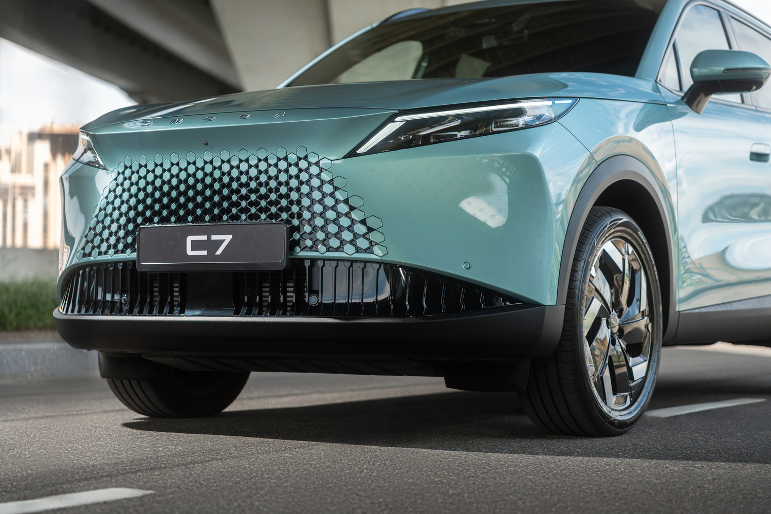 Давление в шинах автомобилей OMODA: нормы, проверка и уход