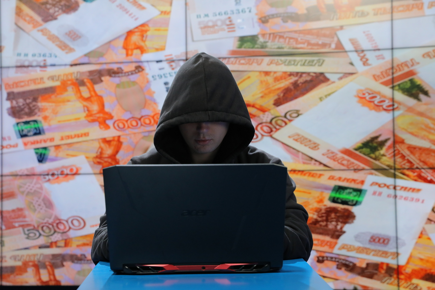 Как не отдать деньги сетевым мошенникам