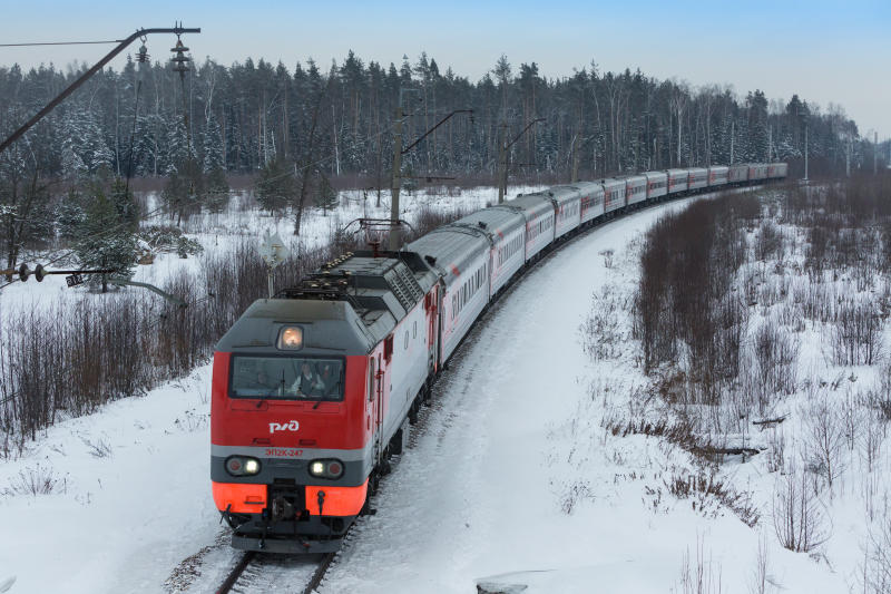 Поезд старый оскол крым