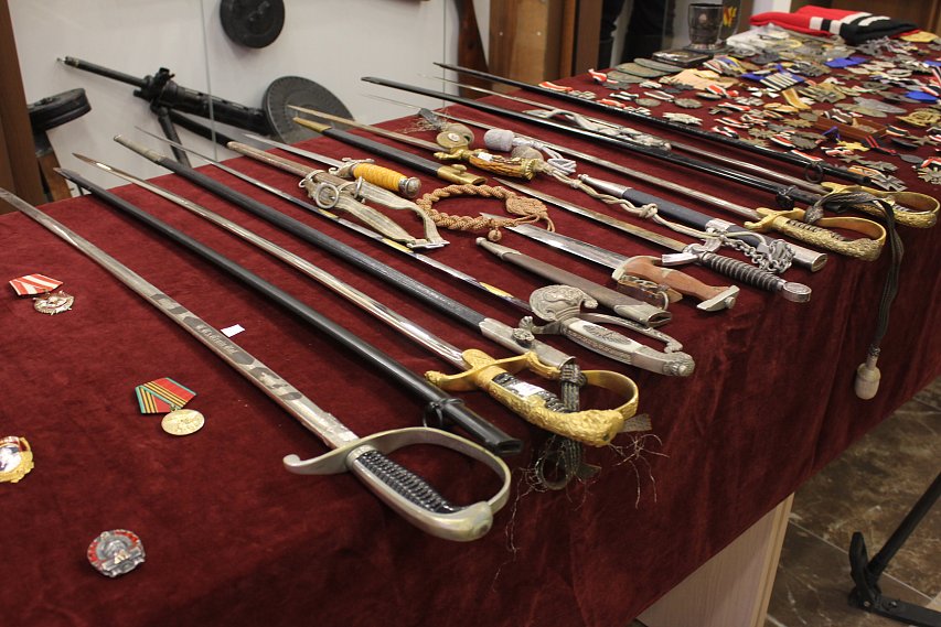 В Белгородской области музей-заповедник получил в дар от ФСБ антикварное оружие