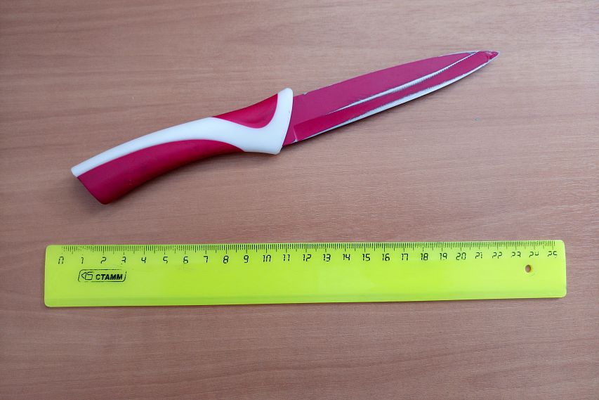 Ревнивый староосколец проник в квартиру к бывшей жене с ножом и пытался задушить её нового мужа