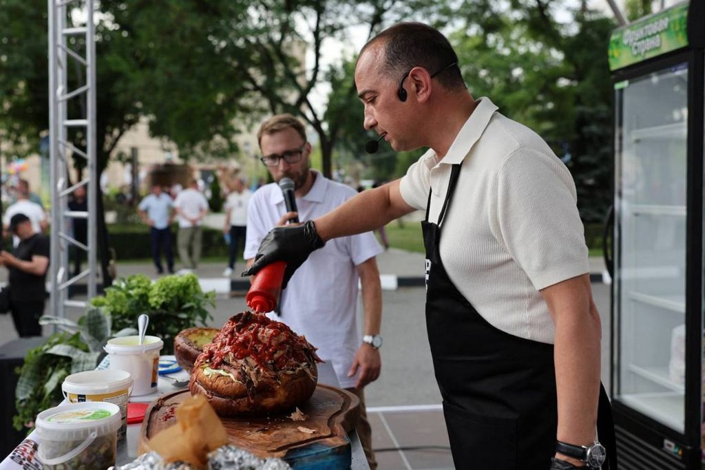 Жданов.jpg