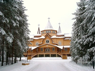 Дом_деда_мороза_wikimedia.jpg