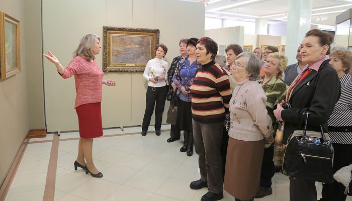 Представители Совета ветеранов ОЭМК посетили выставку Третьяковской галереи в Белгороде