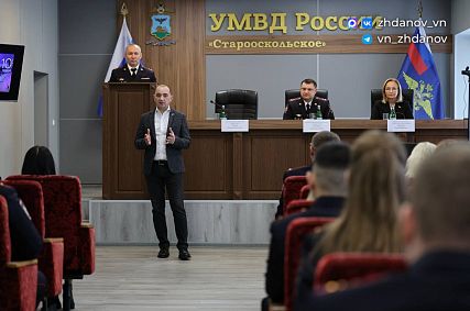 Экс-главу Старооскольского округа Владимира Жданова подозревают в получении взятки в 1 млн рублей