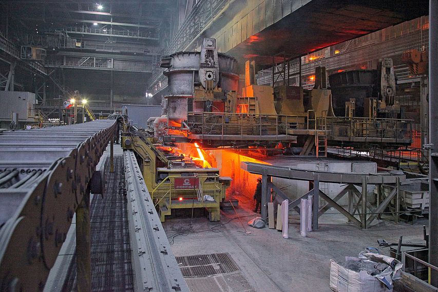 В электросталеплавильном цехе ОЭМК произведена юбилейная тонна стали