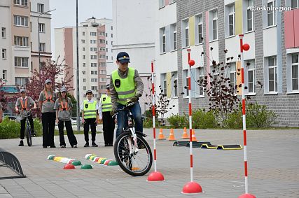 Старооскольские школьники взяли «серебро» в «Безопасном колесе» 