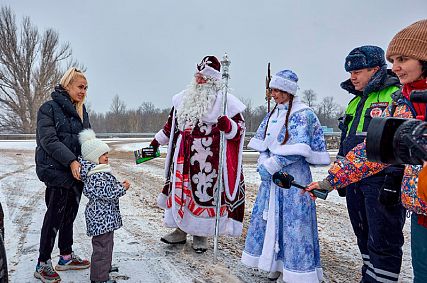 В Старом  Осколе поддержали Всероссийскую ведомственную акцию «Полицейский Дед Мороз»