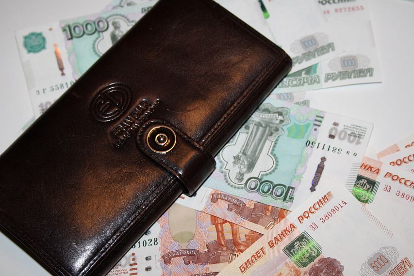 Среднемесячная зарплата в Старооскольском округе составила 36 701 рубль