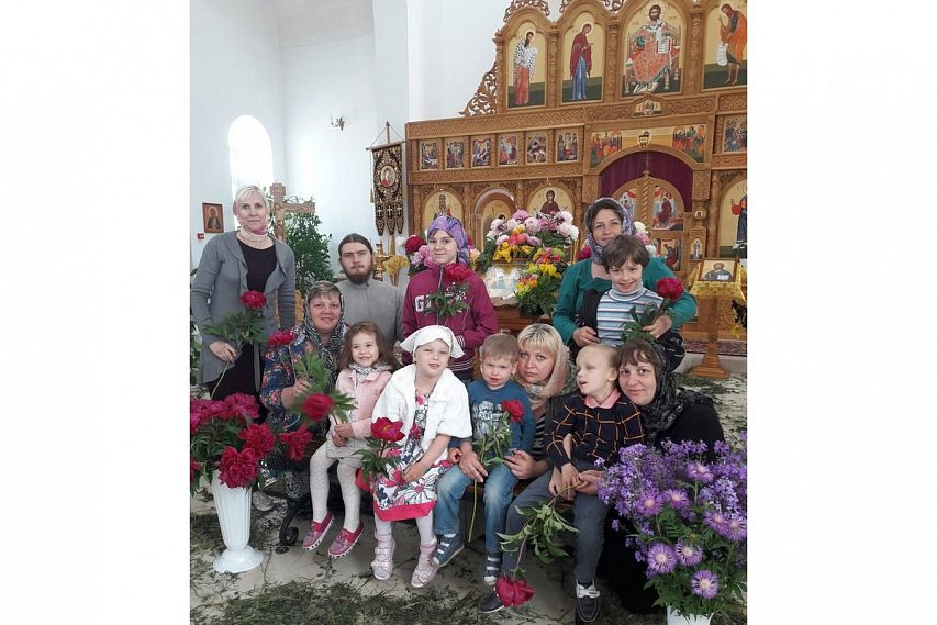 Храм открытый для всех: православный священник в Осколе провёл службу для «особых детей»