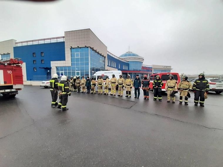 Старооскольские пожарные провели учения во дворце спорта имени Александра Невского
