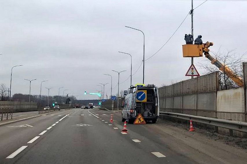 Водителей в Старом Осколе штрафуют за непристёгнутый ремень и разговор по телефону за рулём 