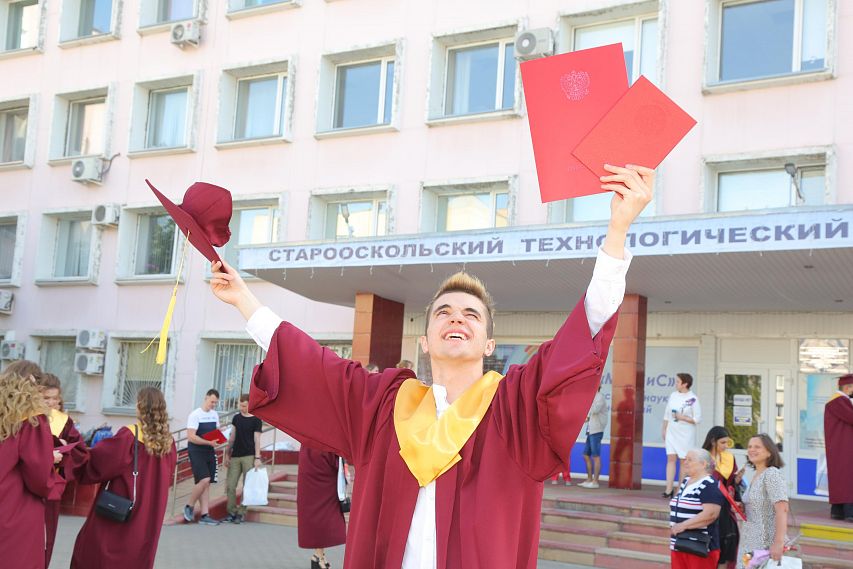Поздравления выпускникам СТИ НИТУ «МИСиС»