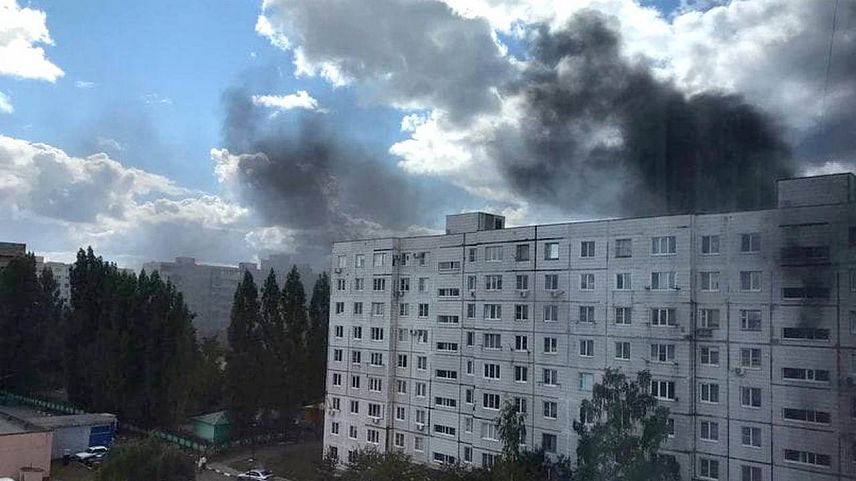 В Старом Осколе из горящей 9-этажки эвакуировали 32 человека