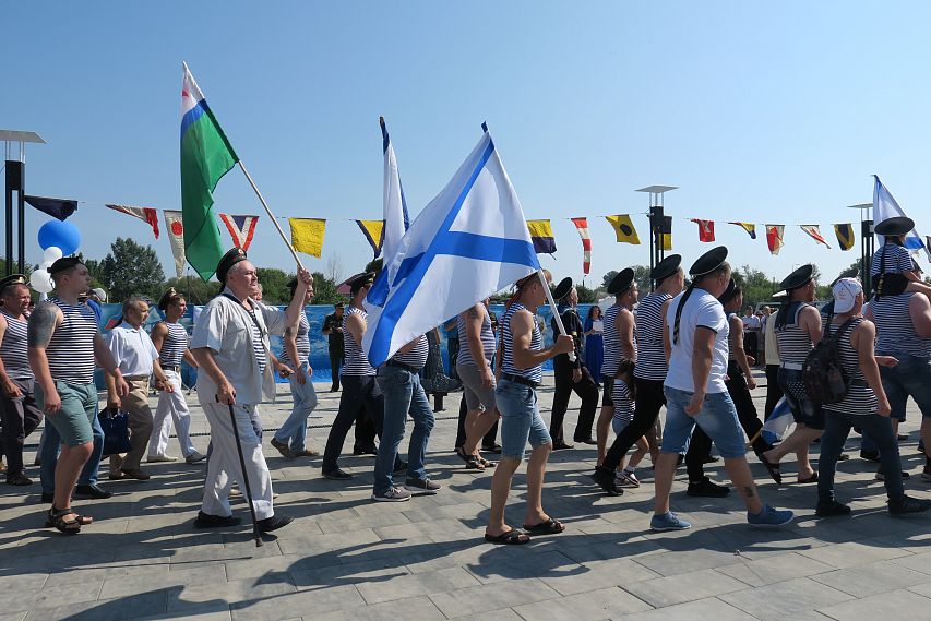 В Старом Осколе отметили День ВМФ (фоторепортаж)