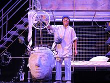 Тюменский театр «Ангажемент» представил постановку по мотивам повести Гоголя «Записки сумасшедшего»