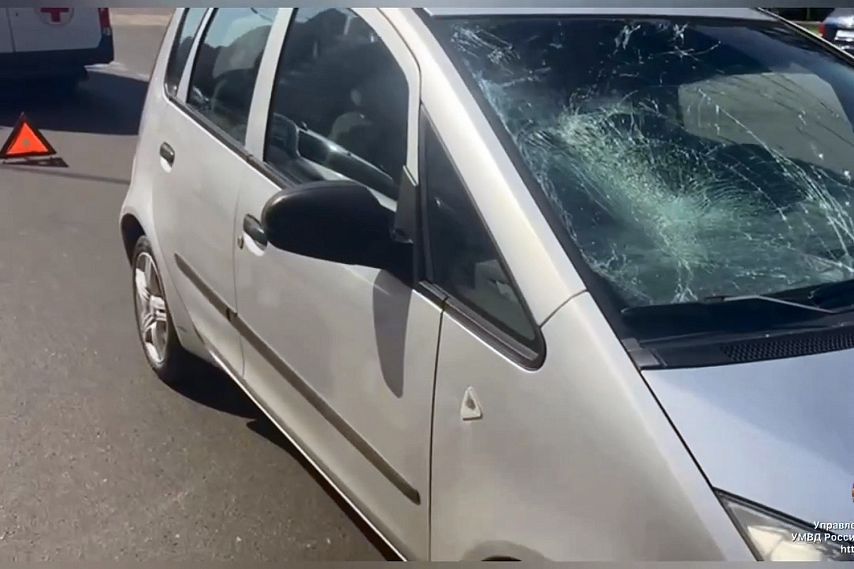 В Старом Осколе автомобиль сбил школьницу на пешеходном переходе