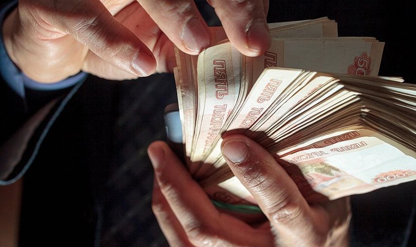 За день жители Старооскольского городского округа перевели мошенникам более 1 млн рублей
