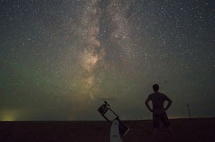 Когда и как наблюдать самый яркий звездопад 2025 года