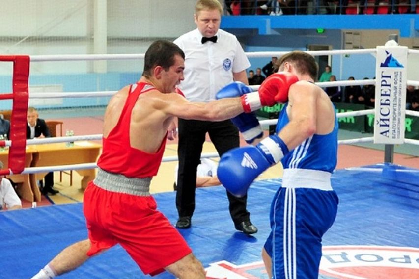 Старооскольский боксёр Дмитрий Полянский стал чемпионом России