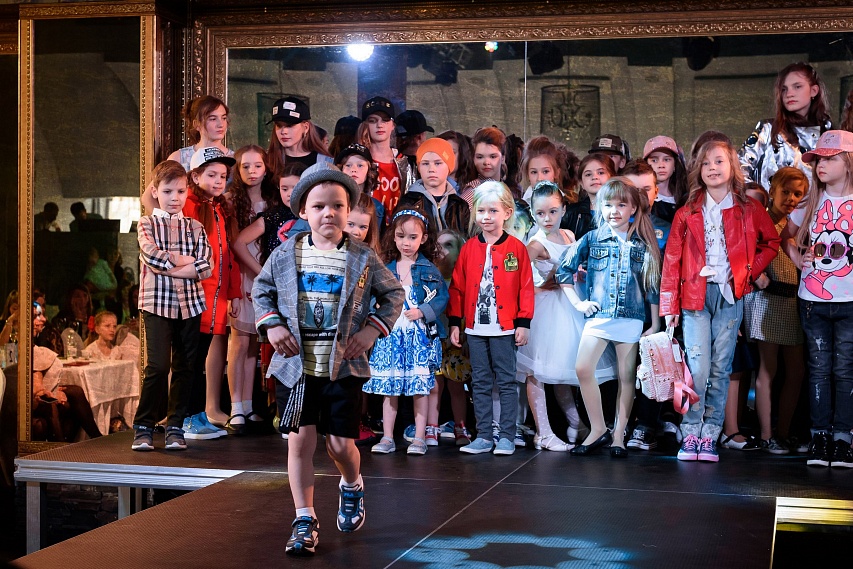 Старооскольские дети приняли участие в модном показе в Белгороде