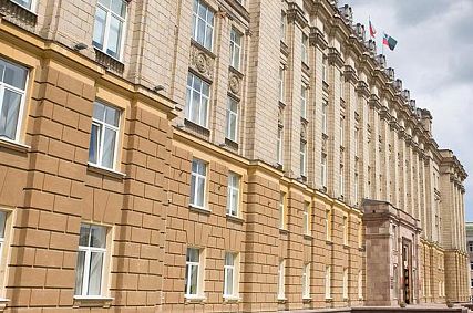 День рокировок: губернатор Гладков провёл кадровые перестановки в правительстве и муниципалитетах