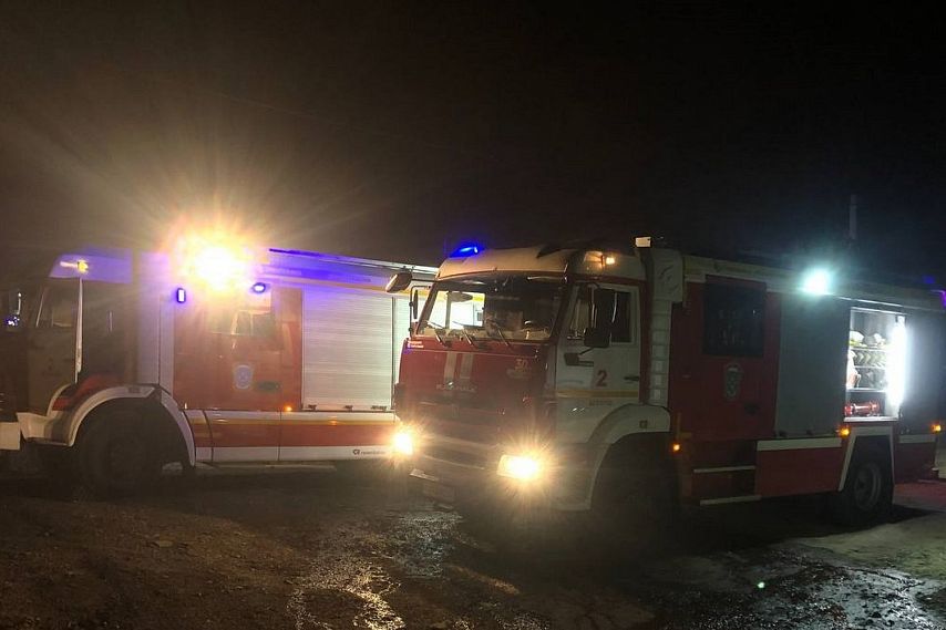 Жилой дом сгорел в старооскольском селе Песчанка