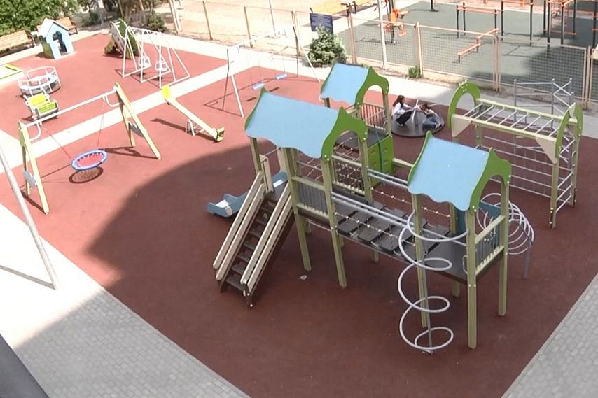 Детские площадки в Старом Осколе оказались опасными для детского здоровья
