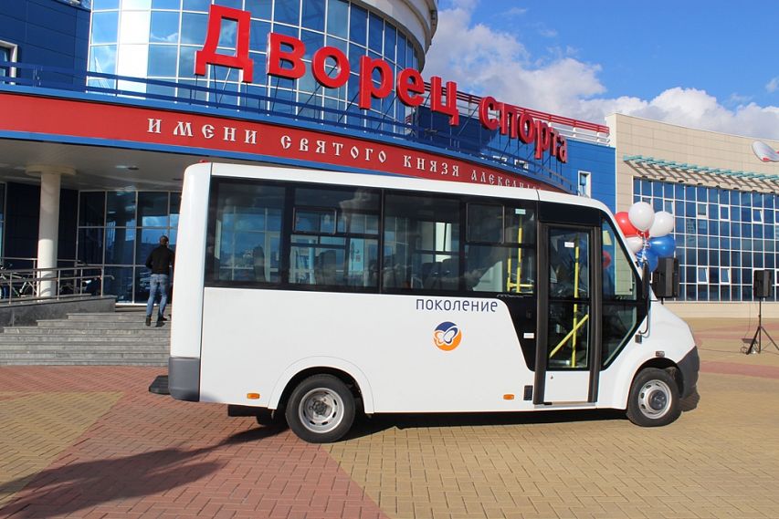 Областная федерация самбо и дзюдо получила новый автобус для старооскольской СШОР имени Александра Невского